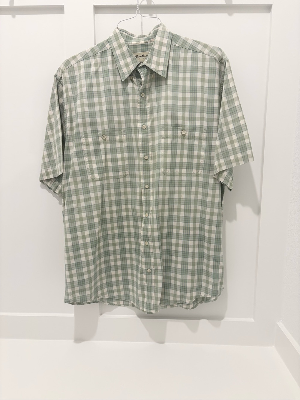 Eddie Bauer Casual Short-Sleeve Green Plaid Button-Up Shirt